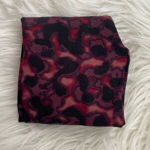 ⭐️ FINAL PRICE ⭐️ New! Girl’s Lularoe purple/pink print leggings S/M